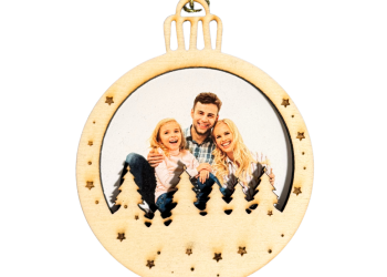 Glob din lemn personalizat cu poza